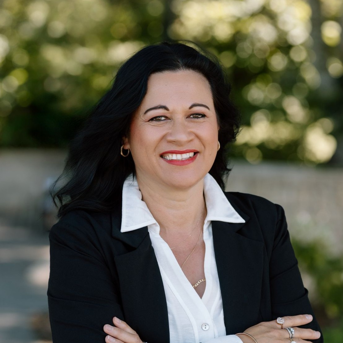 Savita Robinson Profile