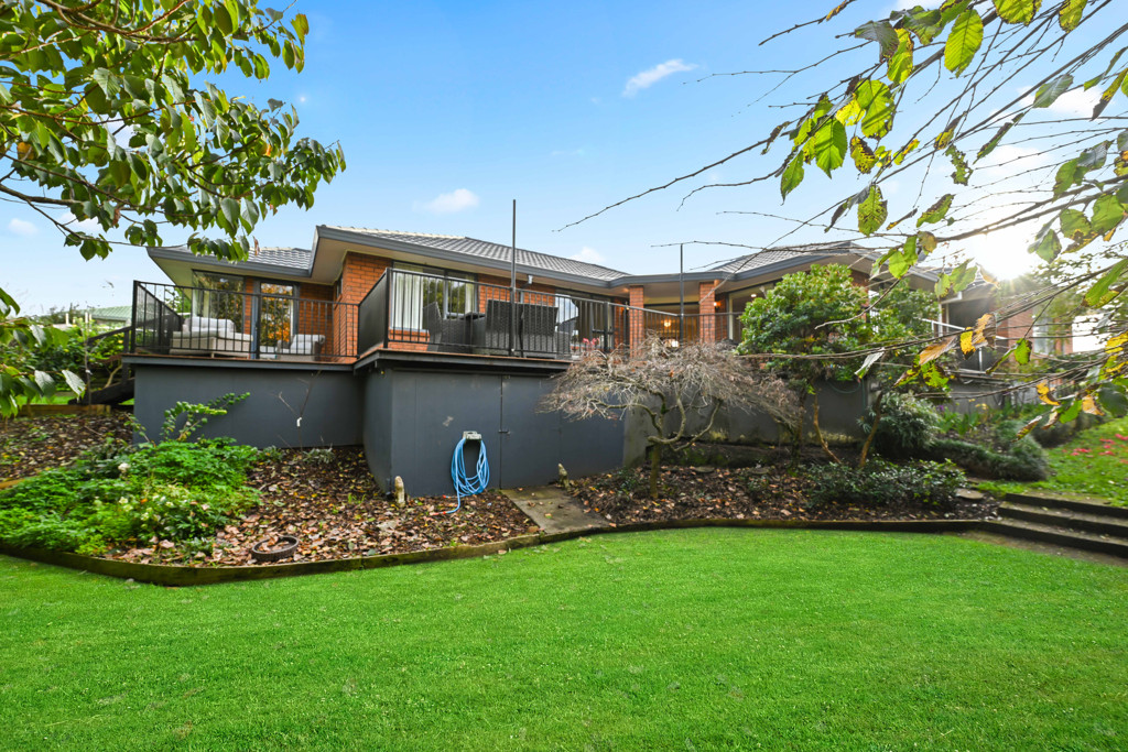 6 Inveraray Place Lodge Real Estate